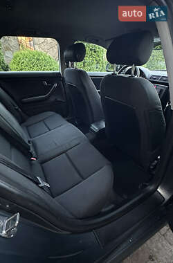 Универсал Audi A4 2003 в 