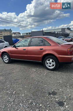 Седан Audi A4 1996 в 