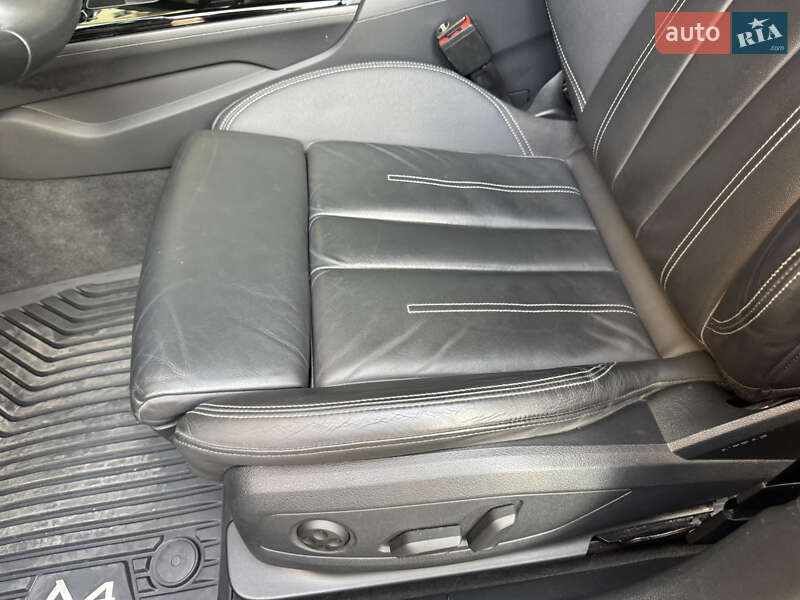 Седан Audi A4 2020 в Одессе
