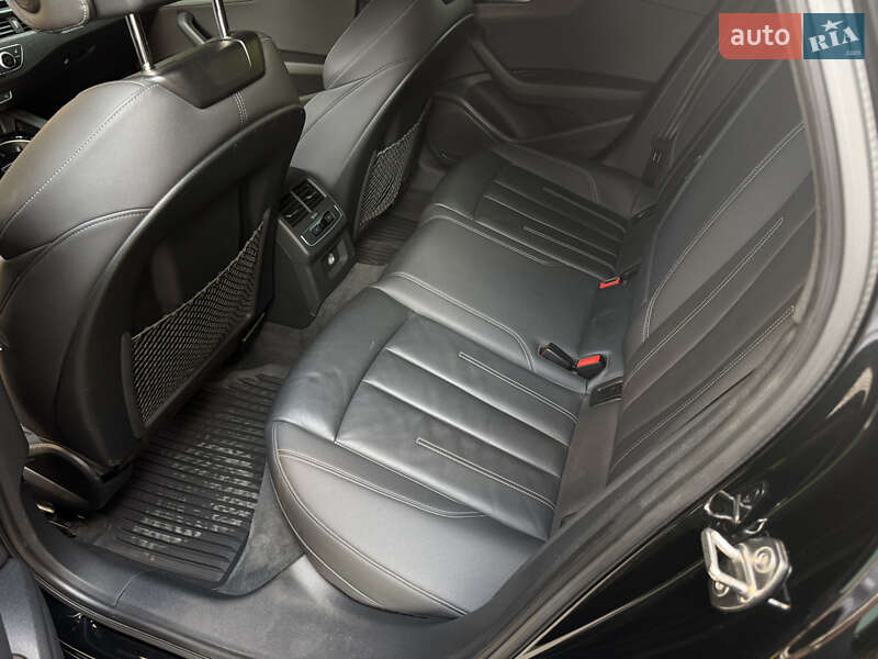Седан Audi A4 2020 в Одессе
