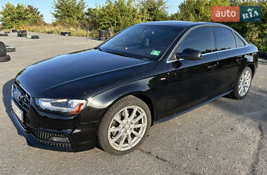 Седан Audi A4 2015 в 
