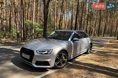 Седан Audi A4 2018 в 