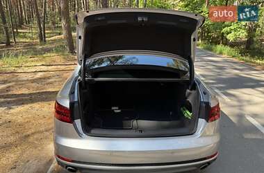 Седан Audi A4 2018 в 