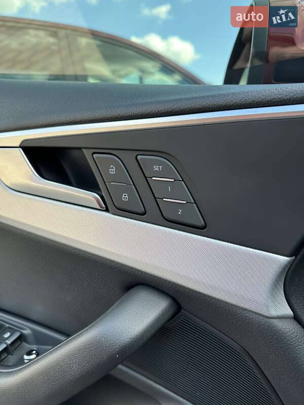 Седан Audi A4 2017 в Броварах