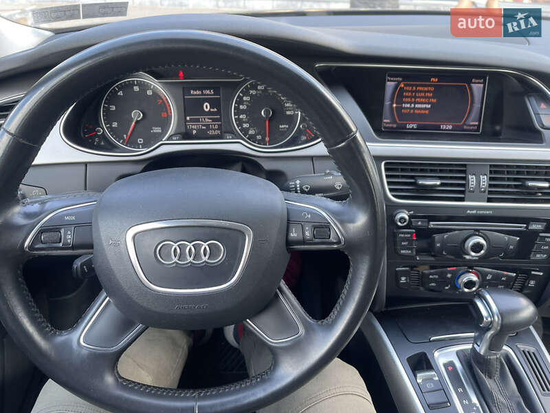 Седан Audi A4 2013 в Киеве