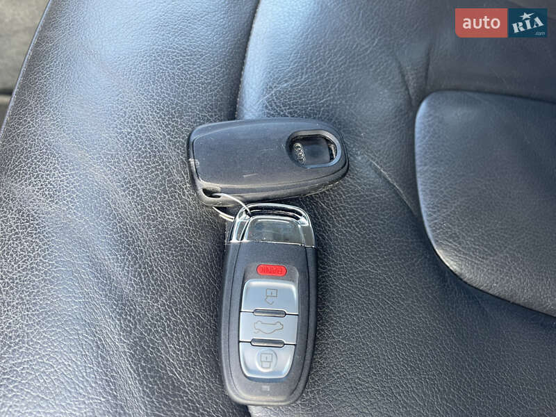 Седан Audi A4 2013 в Киеве