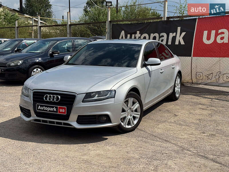 Седан Audi A4 2010 в 