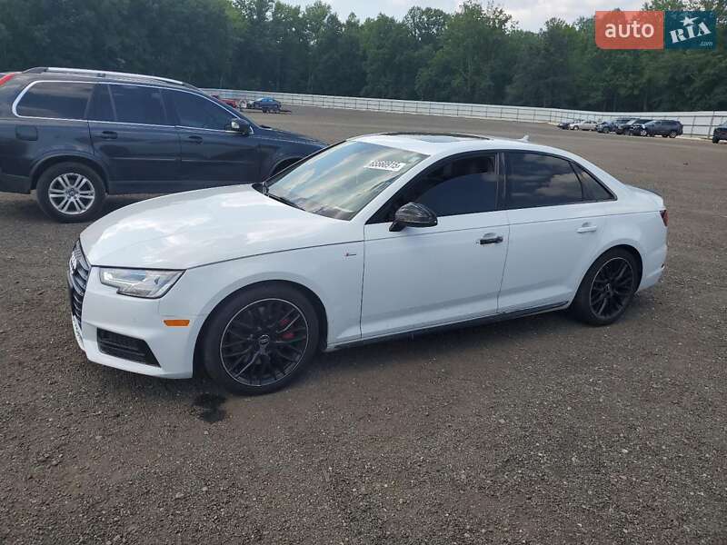 Седан Audi A4 2018 в 