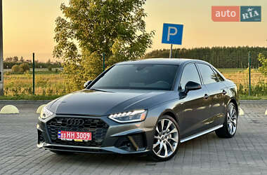 Седан Audi A4 2020 в 