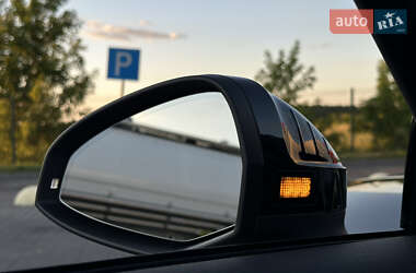 Седан Audi A4 2020 в 