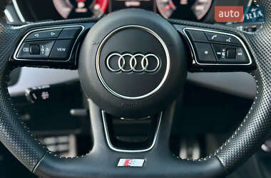 Седан Audi A4 2020 в 