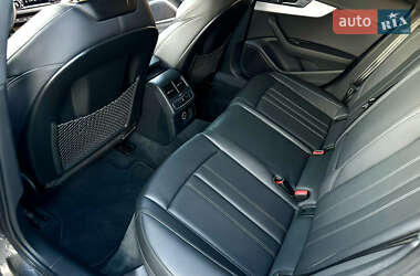 Седан Audi A4 2020 в 