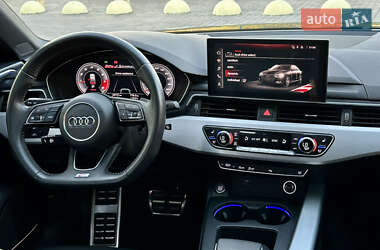 Седан Audi A4 2020 в 