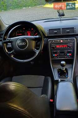 Седан Audi A4 2003 в 