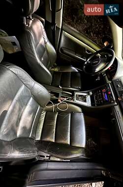 Седан Audi A4 2002 в 