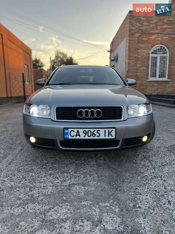Универсал Audi A4 2001 в Смеле