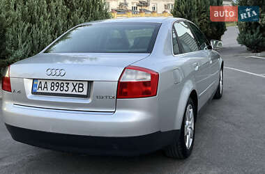 Седан Audi A4 2004 в 