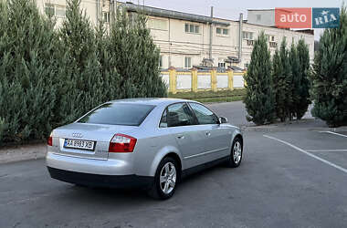 Седан Audi A4 2004 в 