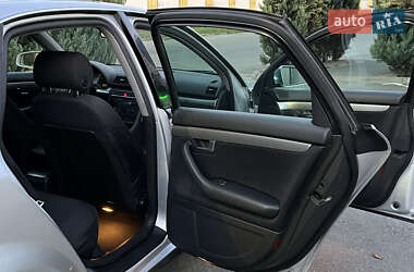 Седан Audi A4 2004 в 
