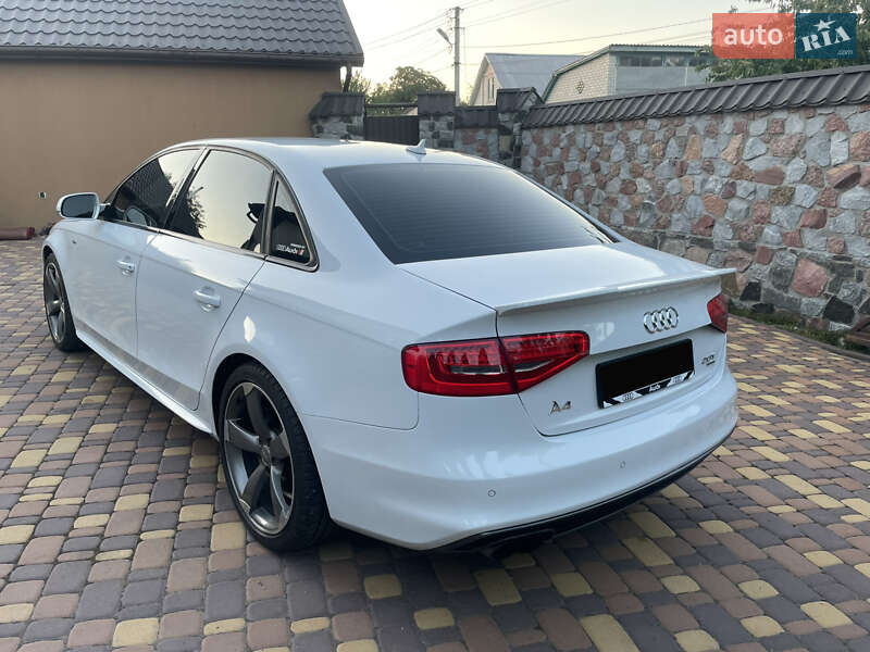 Седан Audi A4 2014 в Броварах