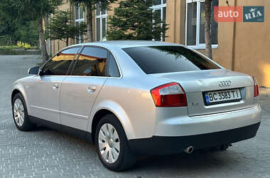Седан Audi A4 2004 в 