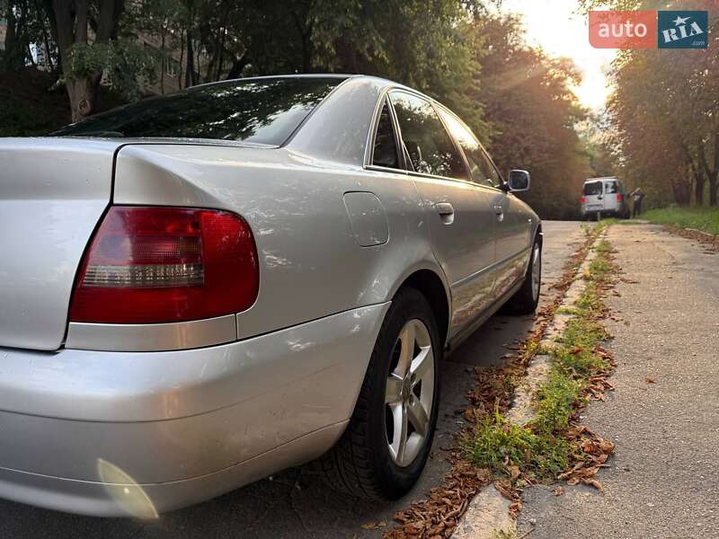 Седан Audi A4 1999 в Киеве фото 7 Седан Audi A4 1999 в Киеве