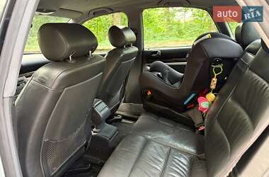 Седан Audi A4 1999 в 