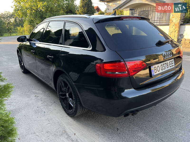 Универсал Audi A4 2011 в Львове