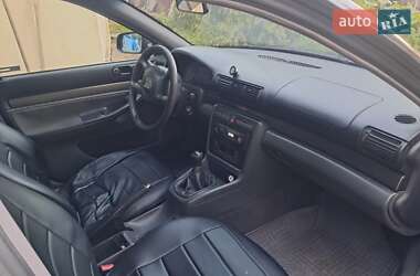 Седан Audi A4 1997 в 