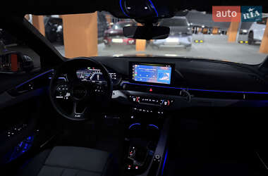 Седан Audi A4 2023 в Киеве