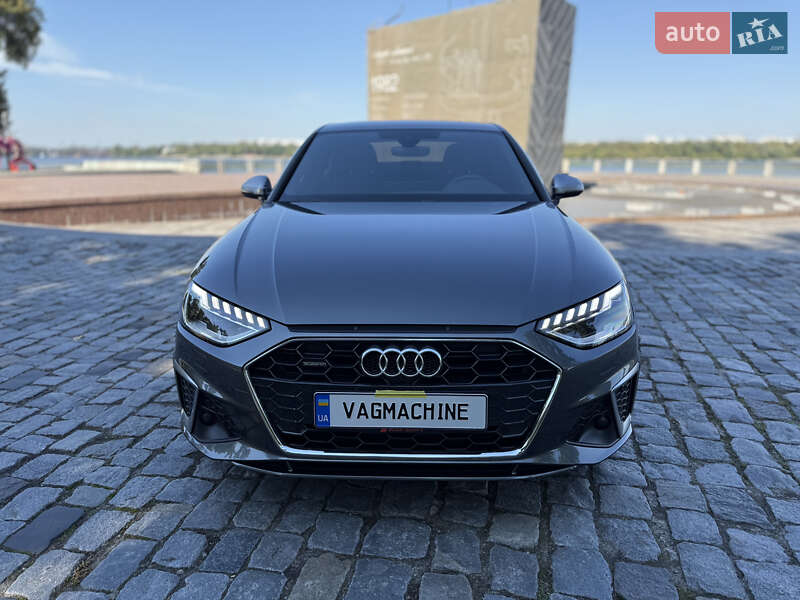 Седан Audi A4 2023 в Киеве