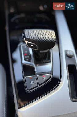 Седан Audi A4 2023 в Киеве