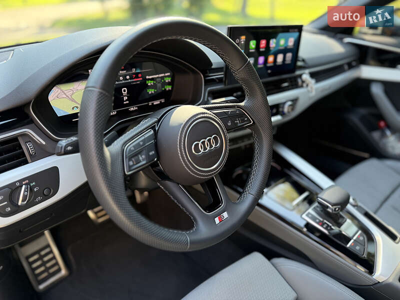 Седан Audi A4 2023 в Киеве