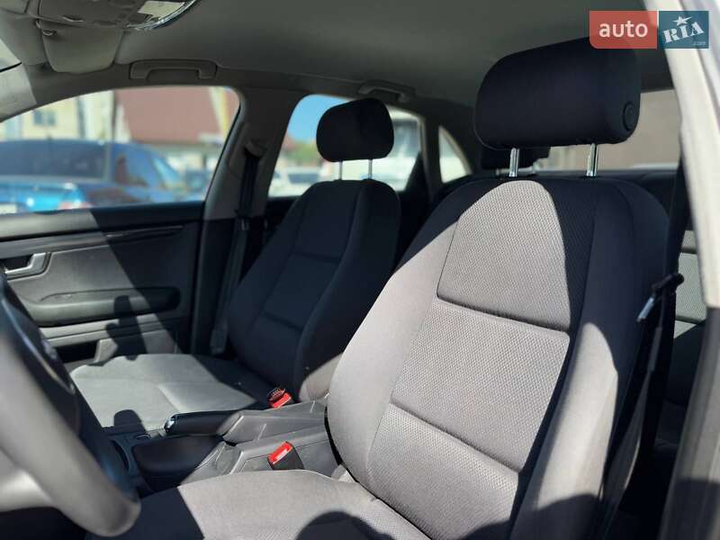 Седан Audi A4 2003 в Бердичеве