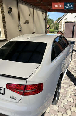 Седан Audi A4 2015 в 