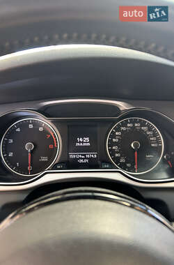 Седан Audi A4 2015 в 