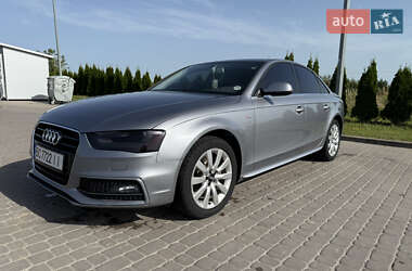 Седан Audi A4 2014 в 