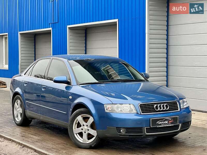 Седан Audi A4 2002 в Лебедині