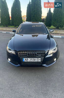 Седан Audi A4 2011 в Тростянце
