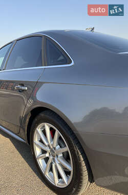 Седан Audi A4 2014 в 