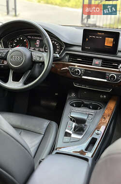 Седан Audi A4 2018 в 