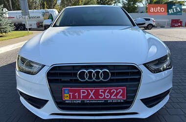 Седан Audi A4 2014 в 