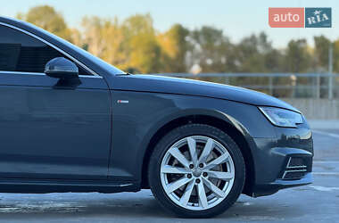 Седан Audi A4 2018 в 