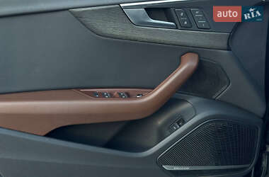Седан Audi A4 2018 в 