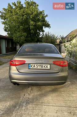 Седан Audi A4 2012 в 