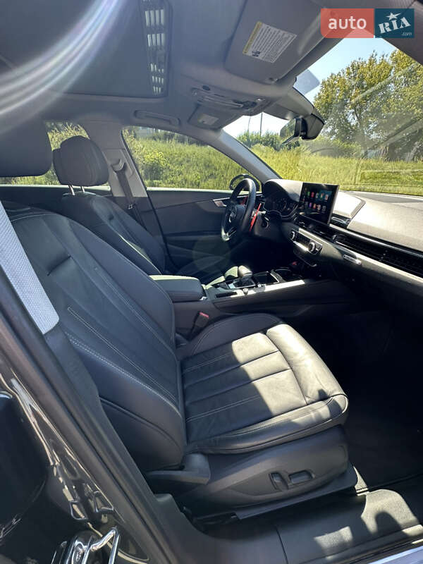 Седан Audi A4 2021 в Киеве
