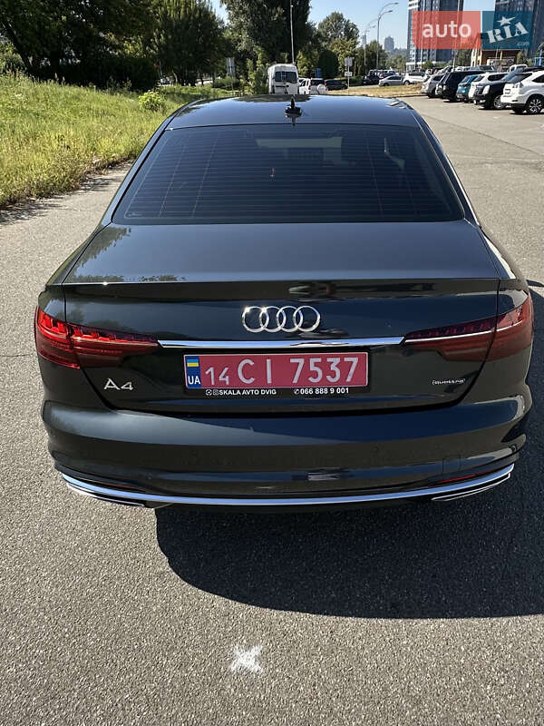 Седан Audi A4 2021 в Киеве