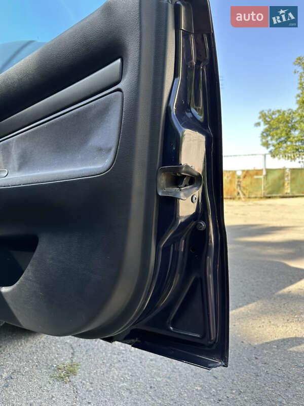 Седан Audi A4 1995 в Раздельной