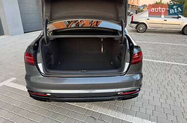 Седан Audi A4 2023 в 