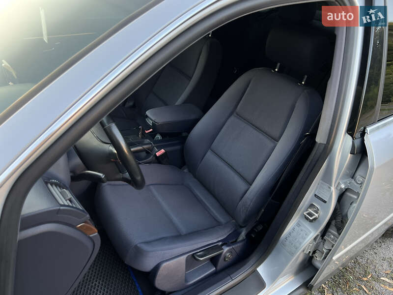 Седан Audi A4 2003 в Жмеринке